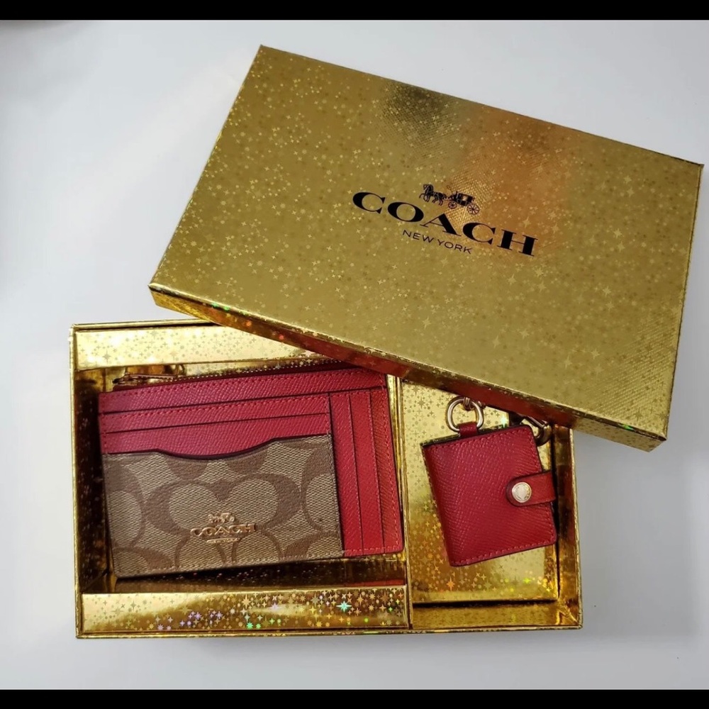 Coach Sets!! - Picture 5 of 10